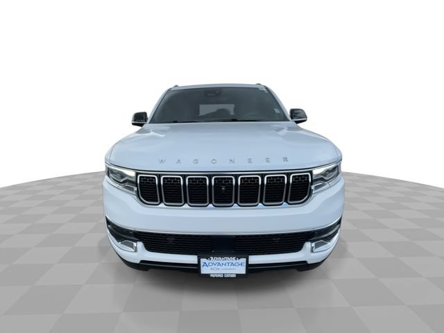 Used 2023 Jeep Wagoneer 4WD w/ Premium Group I image 3