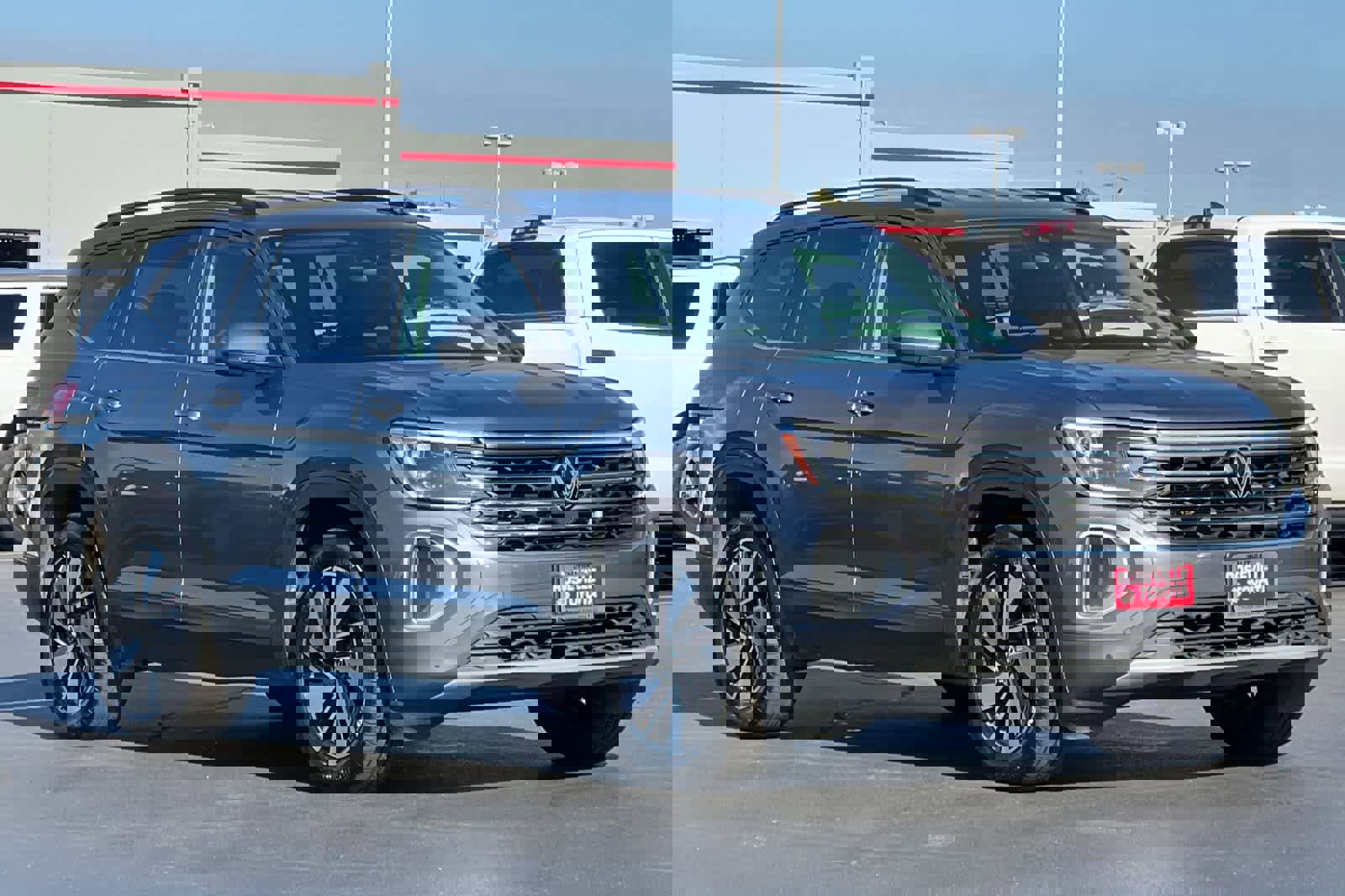 Used 2024 Volkswagen Atlas SE image 5