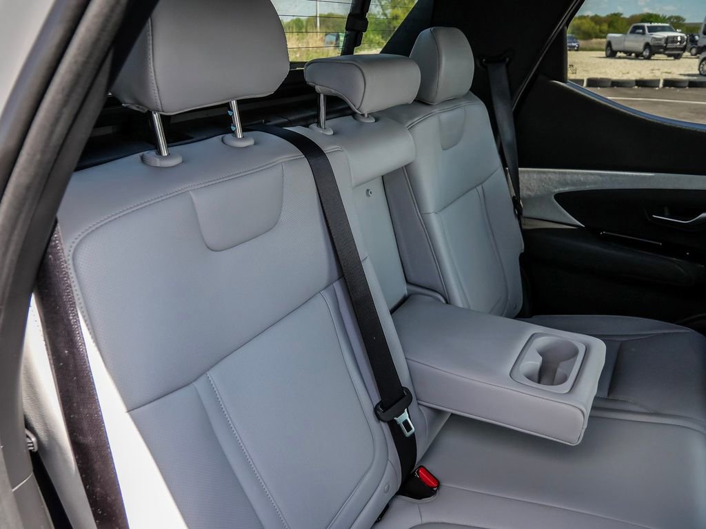 Used 2025 Hyundai Santa Cruz SEL image 22