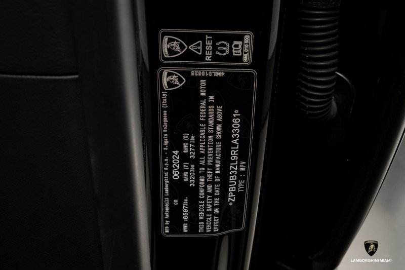 Used 2024 Lamborghini Urus S image 62