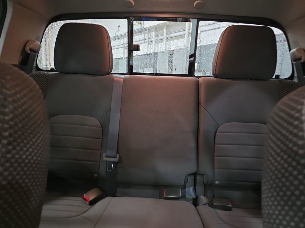 Used 2018 Nissan Frontier PRO-4X AWD/4WD image 40