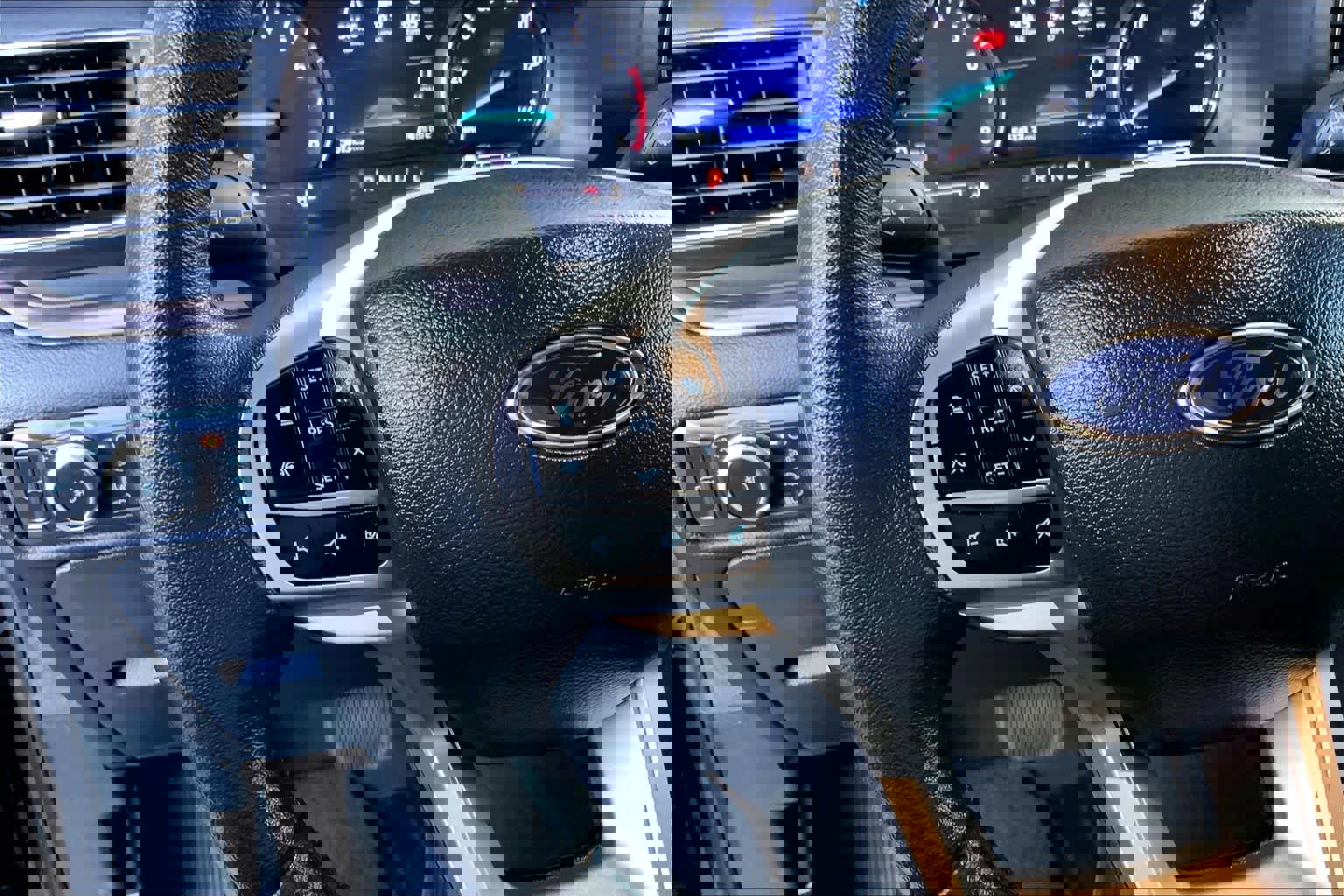 Used 2022 Ford Explorer Limited w/ Equipment Group 301A image 23