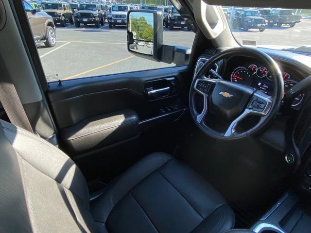 Used 2022 Chevrolet Silverado 2500 LTZ w/ LTZ Convenience Package AWD/4WD image 26