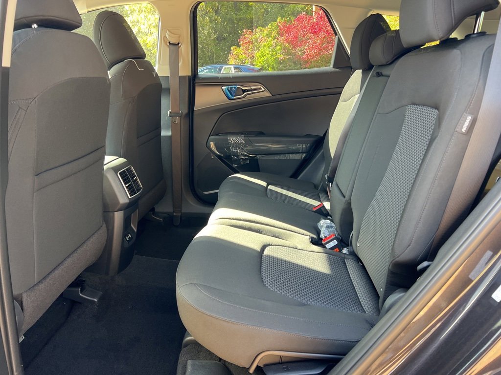 New 2026 Kia Sportage LX image 12