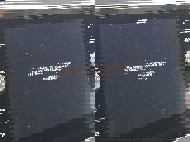 Used 2024 Volkswagen Tiguan SE image 3