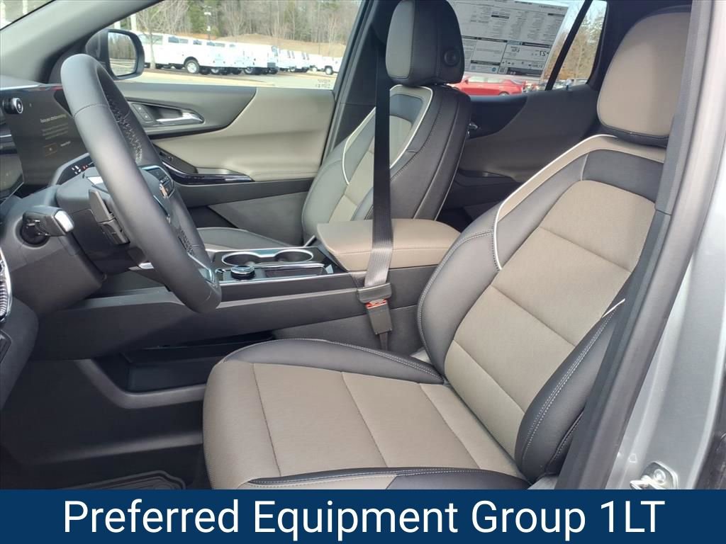 New 2026 Chevrolet Equinox LT w/ Convenience Package II image 3