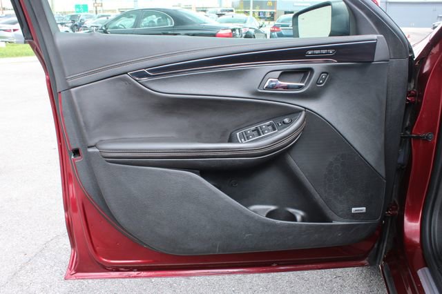Used 2016 Chevrolet Impala LTZ w/ Enhanced Convenience Package FWD image 10