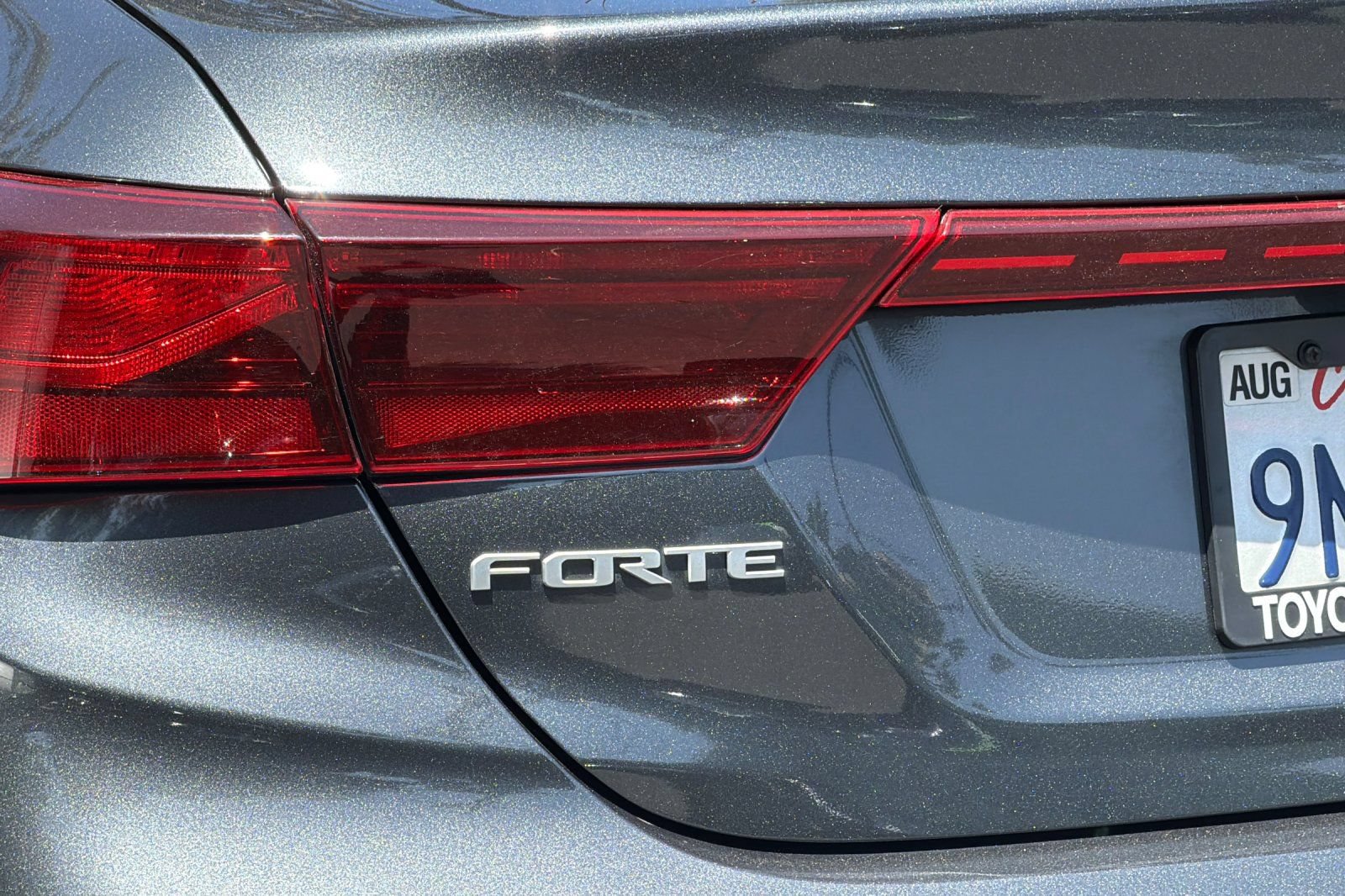 Used 2024 Kia Forte LXS FWD image 26