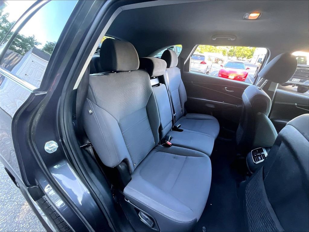 Used 2019 Kia Sorento AWD image 15