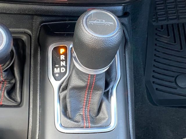 Used 2022 Jeep Gladiator Rubicon w/ Cold Weather Group image 19