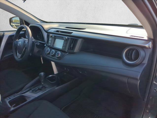 Used 2017 Toyota RAV4 LE FWD image 22