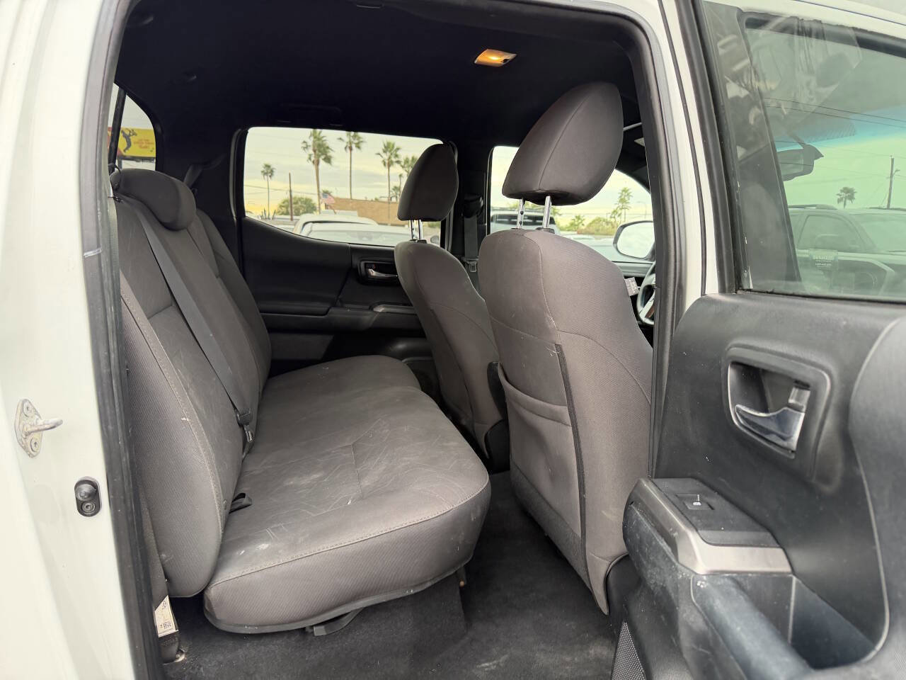 Used 2017 Toyota Tacoma TRD Sport w/ Tow Package image 27