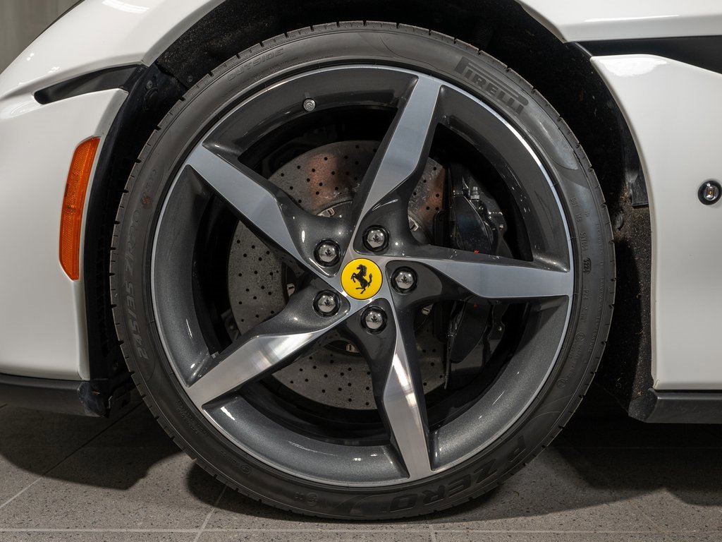 Certified 2023 Ferrari Portofino M image 32