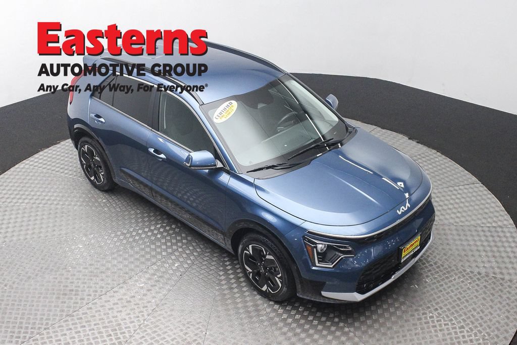 Used 2023 Kia Niro Wind w/ Wind Preserve Package FWD image 3