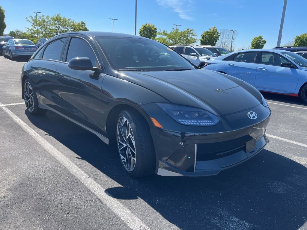 Used 2024 Hyundai Ioniq 6 SEL AWD/4WD image 2