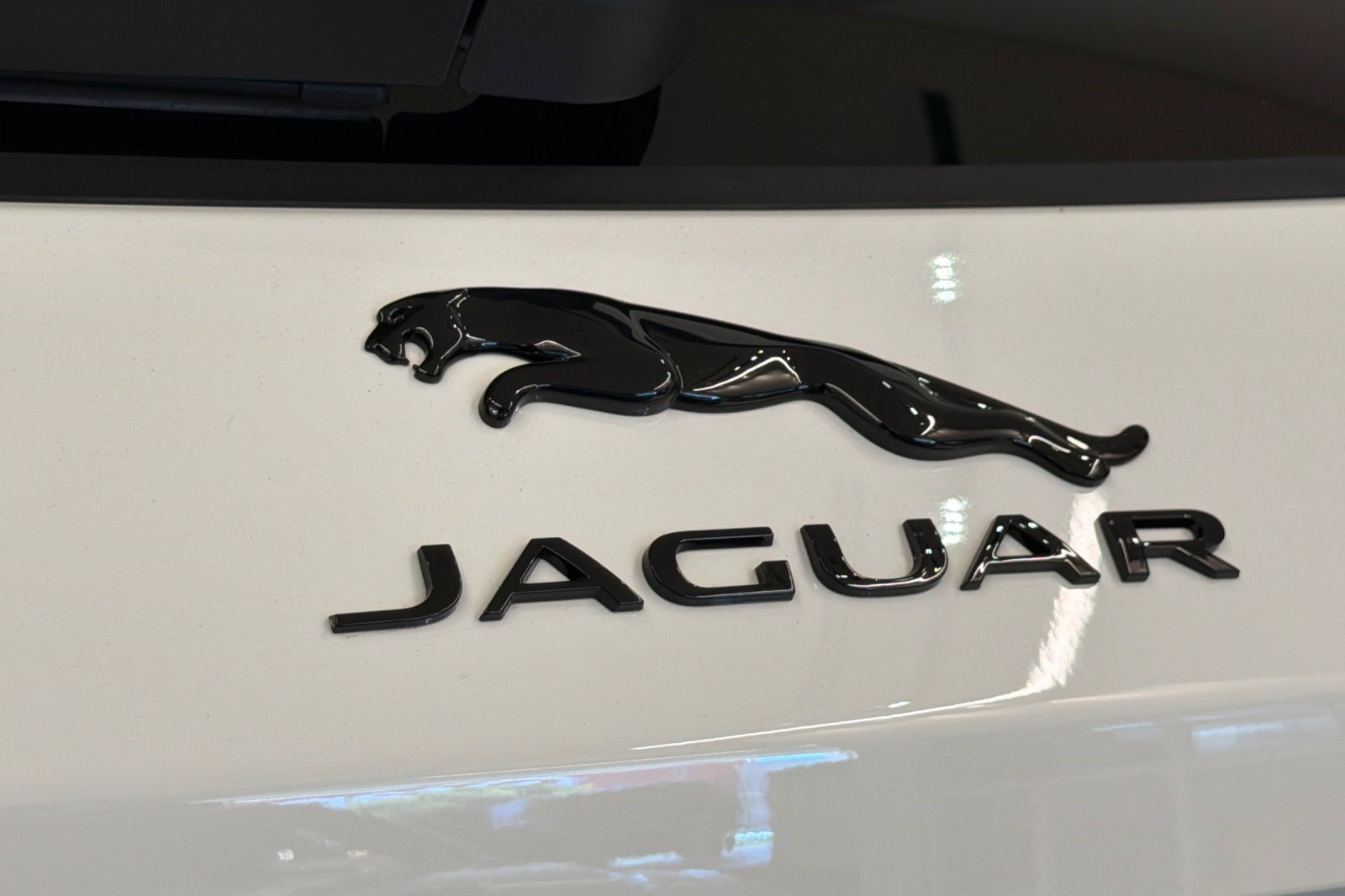 New 2026 Jaguar F-PACE R-Dynamic S AWD/4WD image 25