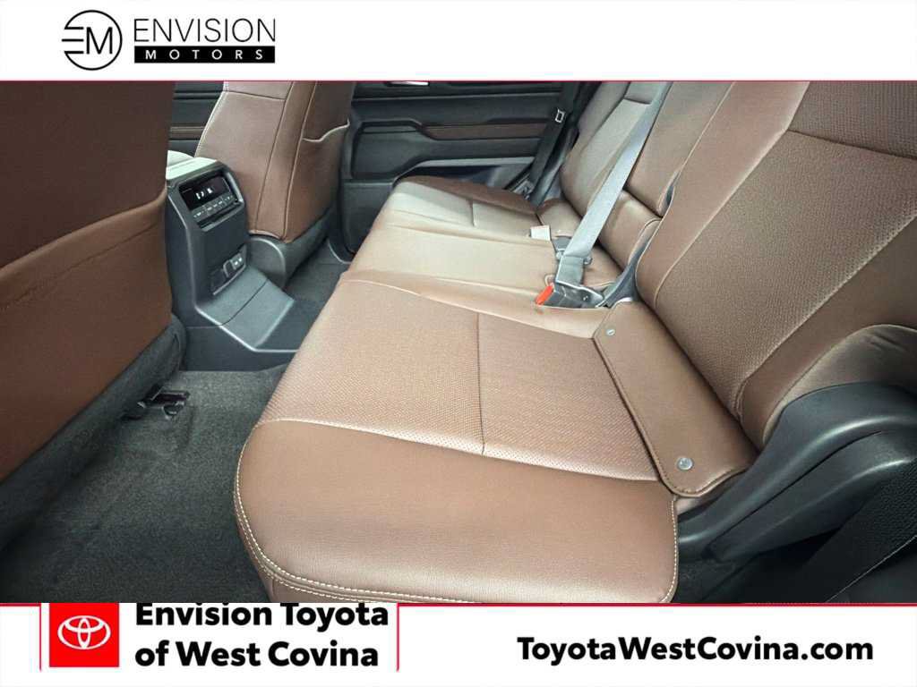 Used 2027 Toyota Land Cruiser AWD/4WD image 40