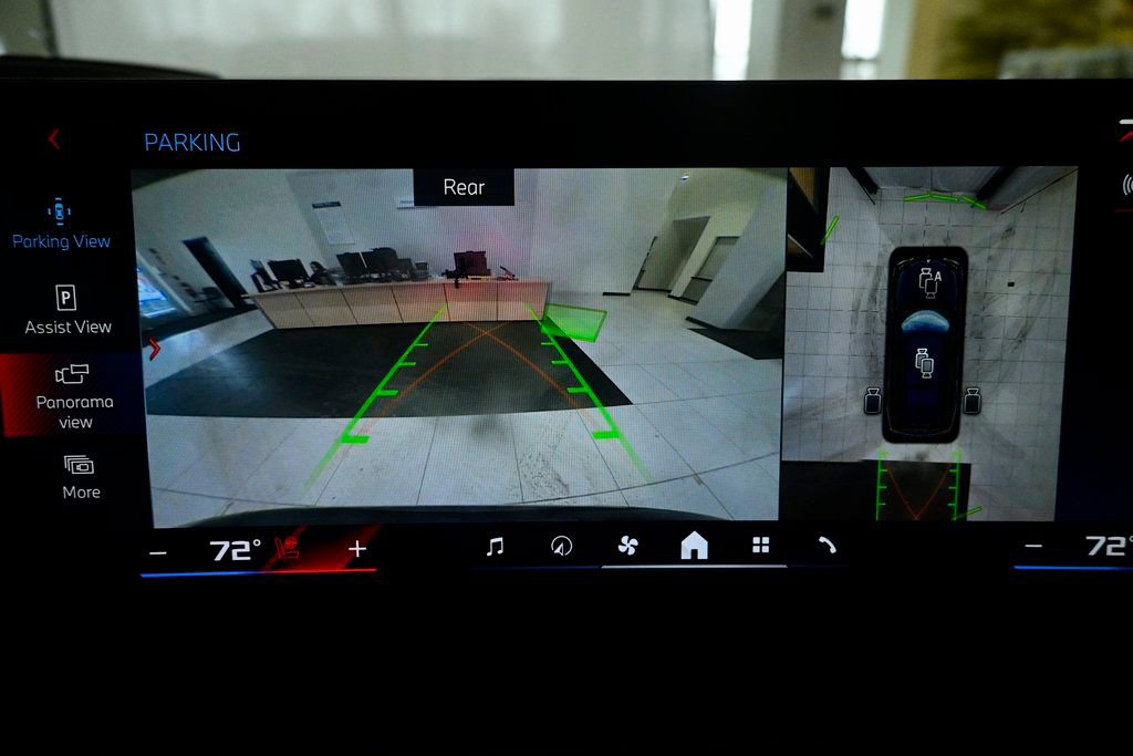 Used 2025 BMW X7 M60i image 23