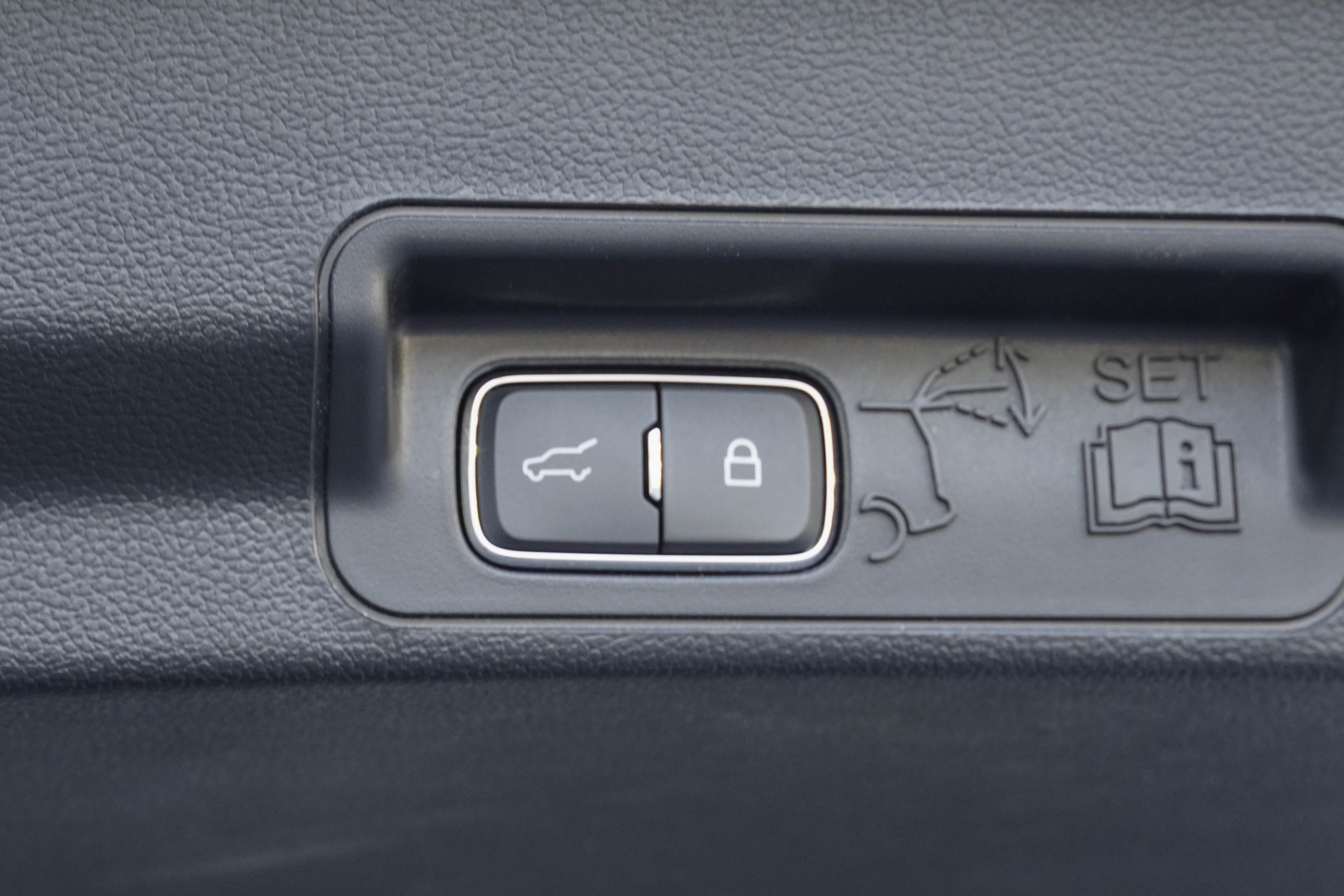 Used 2024 Ford Explorer Limited RWD image 38