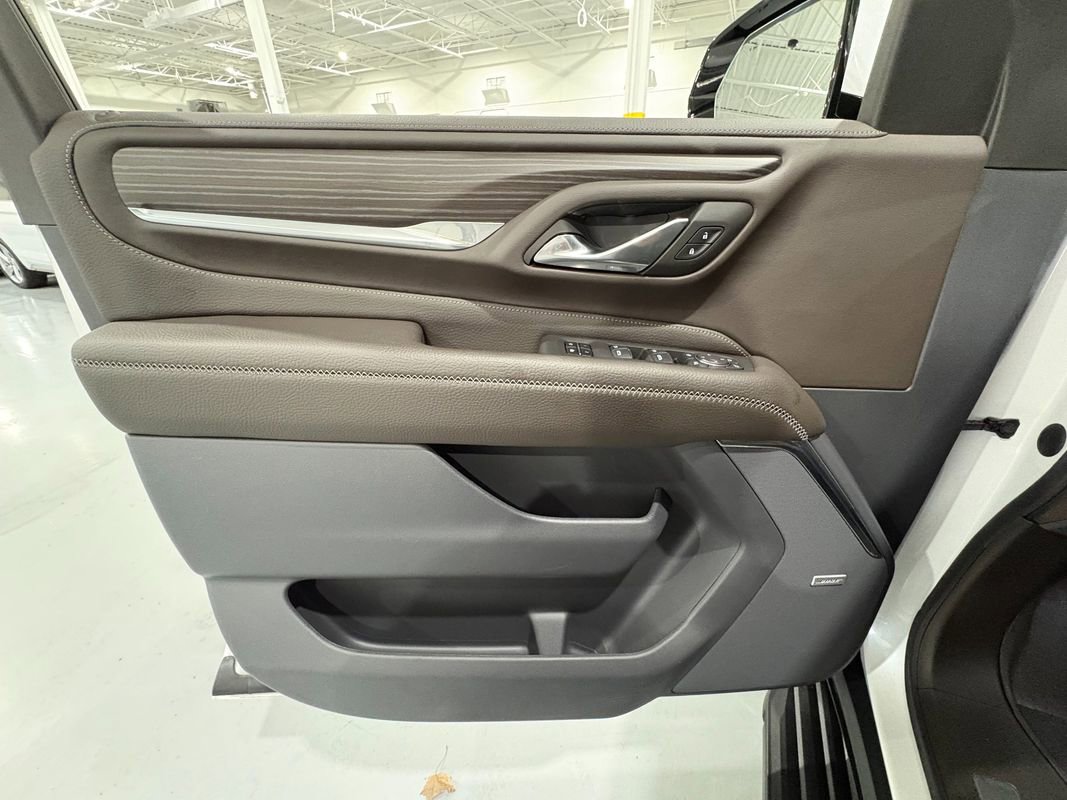 Used 2023 GMC Yukon Denali w/ LPO, Floor Liner Package AWD/4WD image 39
