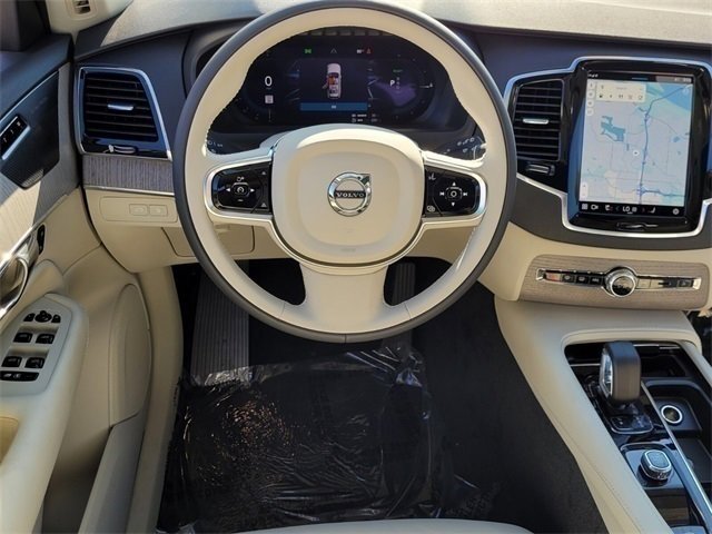 Certified 2025 Volvo XC90 T8 Plus image 6