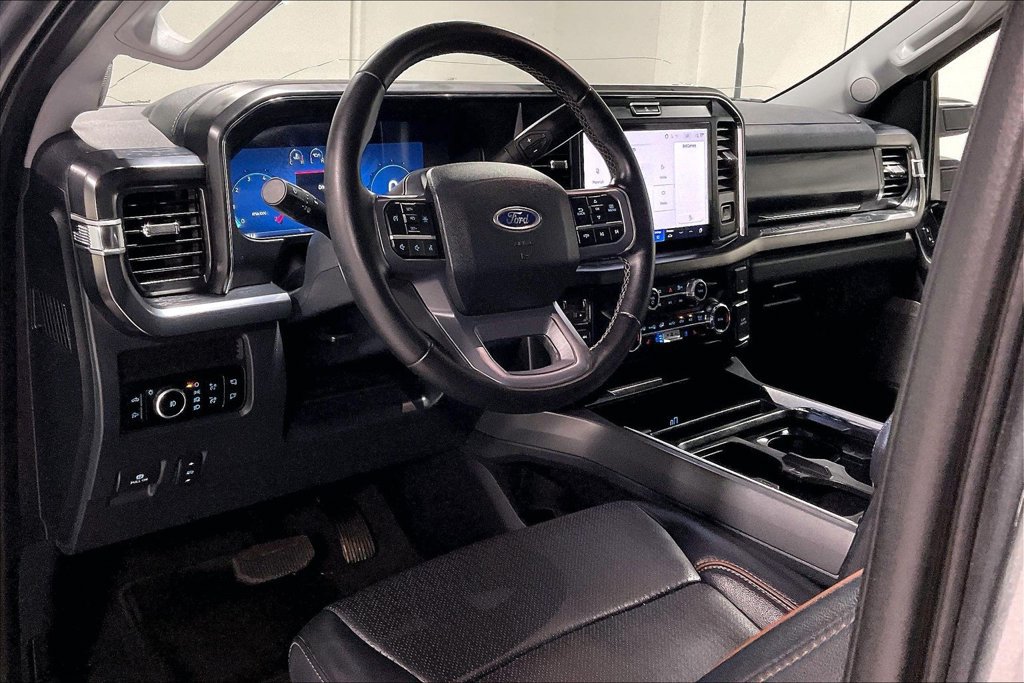 Used 2025 Ford F250 Lariat w/ Tremor Off-Road Package AWD/4WD image 16