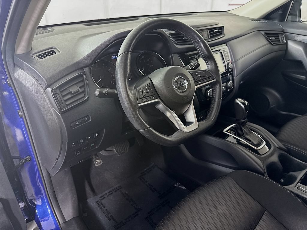 Certified 2020 Nissan Rogue SV AWD/4WD image 17