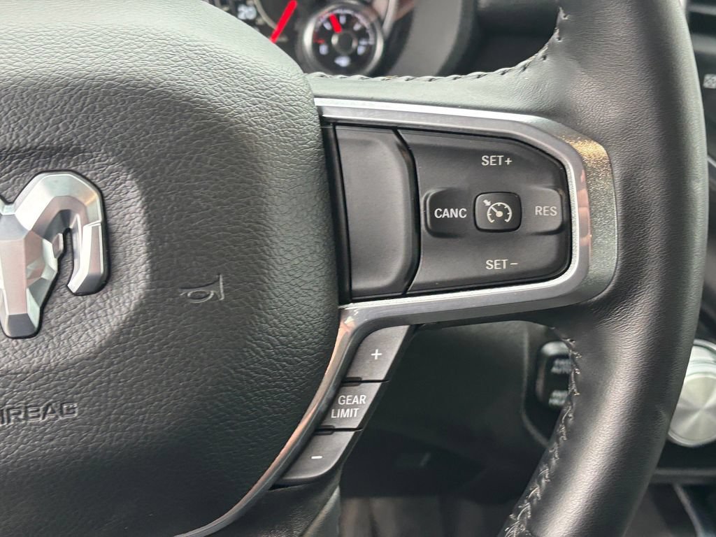 Used 2022 RAM 1500 Laramie AWD/4WD image 19