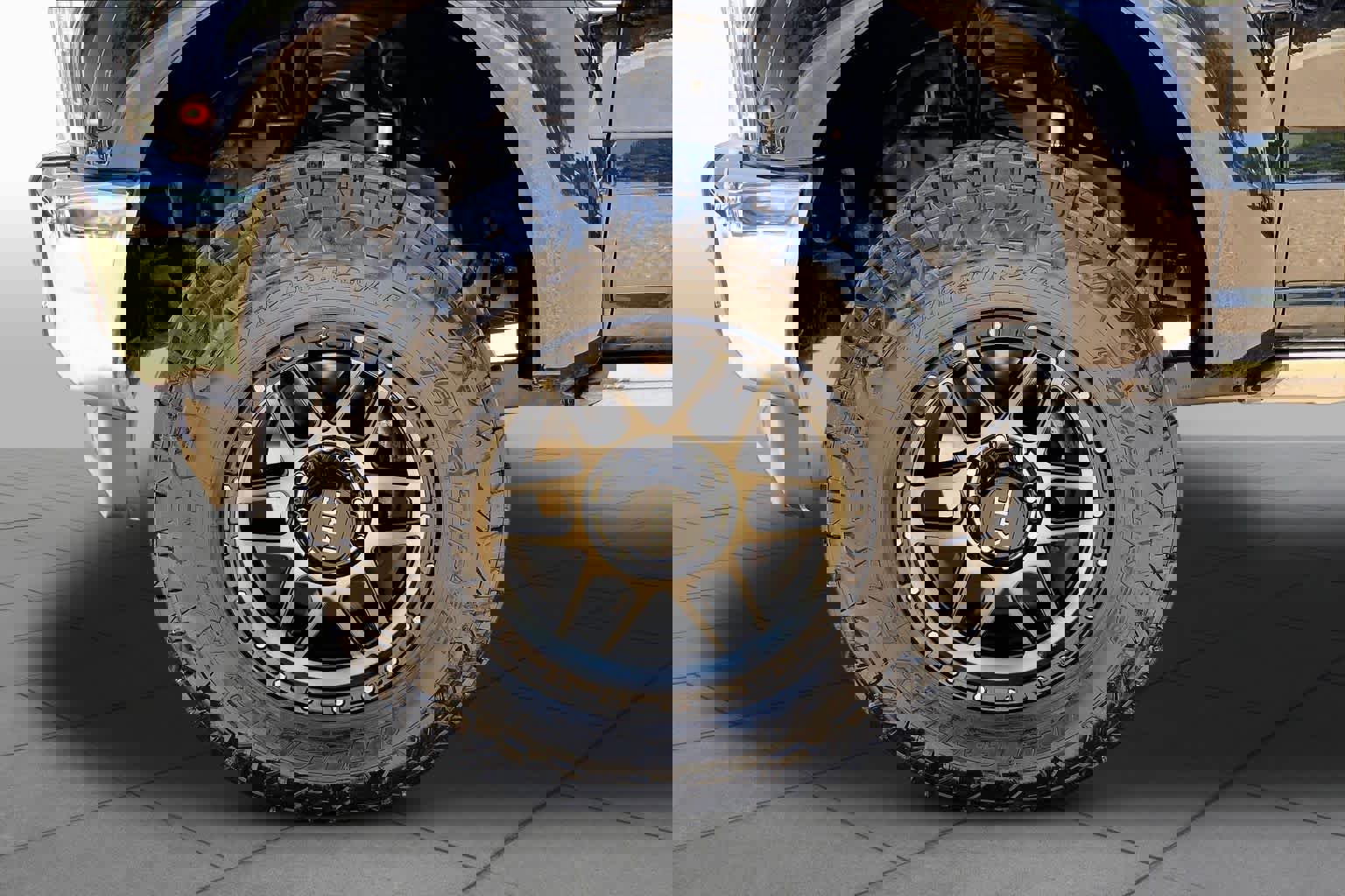 Used 2019 Ford F250 Lariat w/ Lariat Ultimate Package AWD/4WD image 11