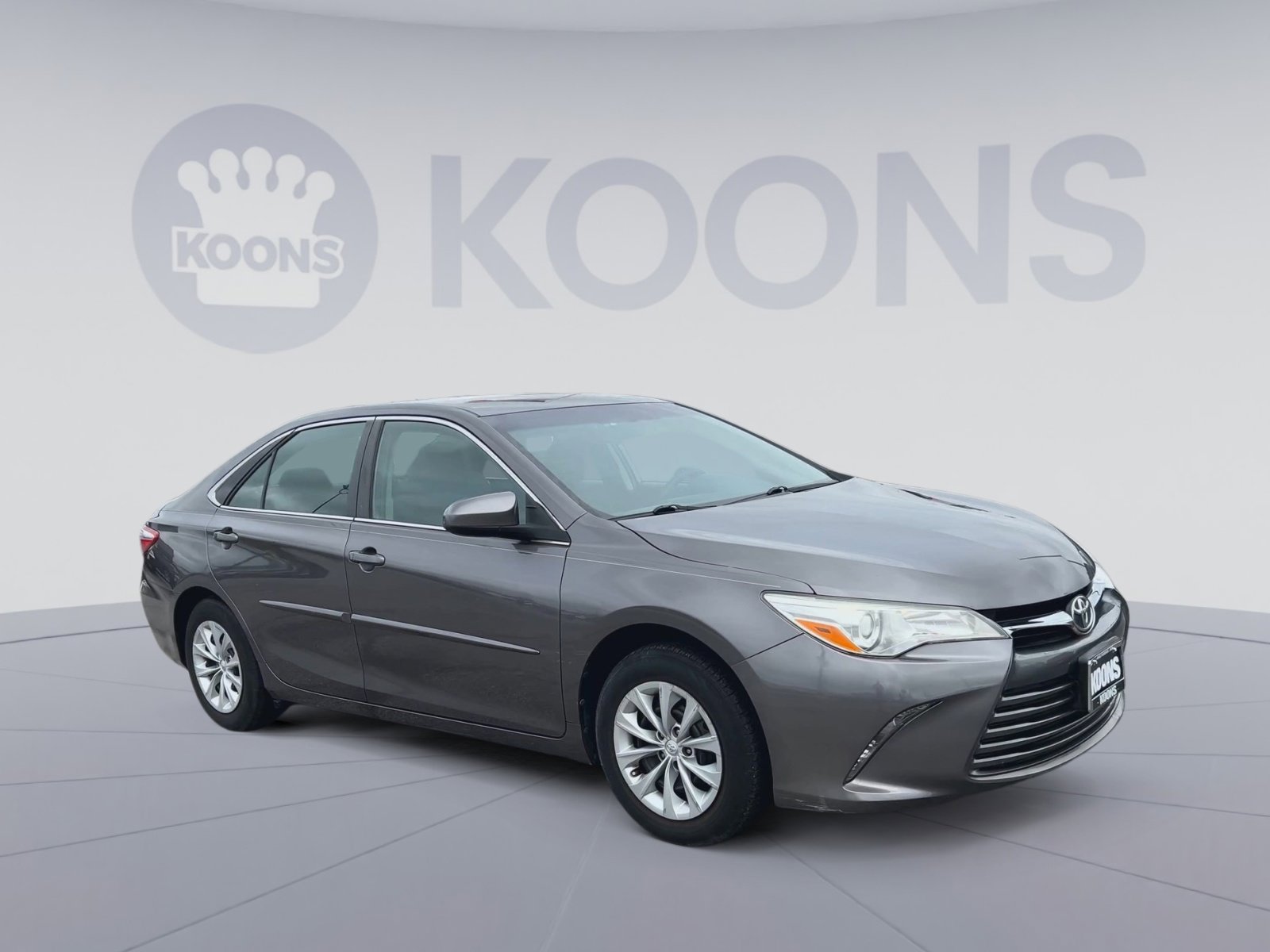 Used 2016 Toyota Camry LE w/ Protection Package (Q2) FWD image 2