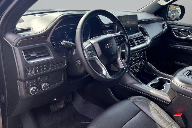 Used 2023 Chevrolet Tahoe Z71 w/ Luxury Package AWD/4WD image 12