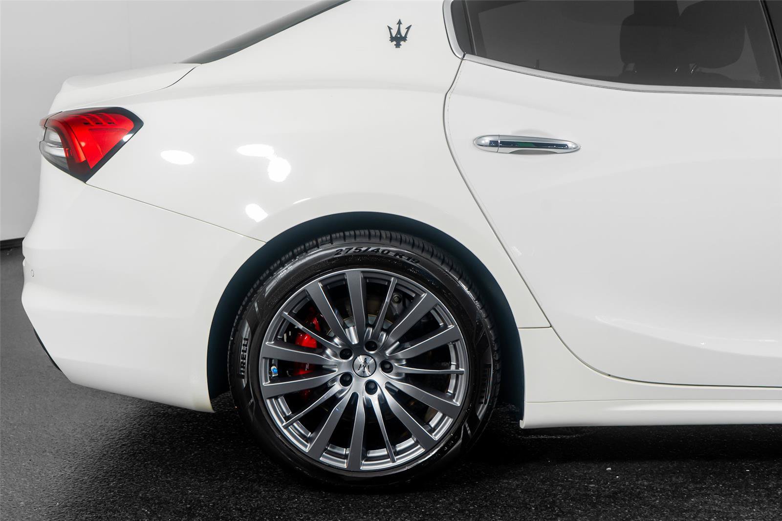 Used 2023 Maserati Ghibli Modena RWD image 8