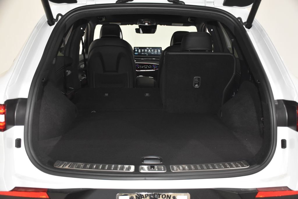 New 2025 Genesis GV70 3.5T Sport w/ Sport Advanced Package image 24