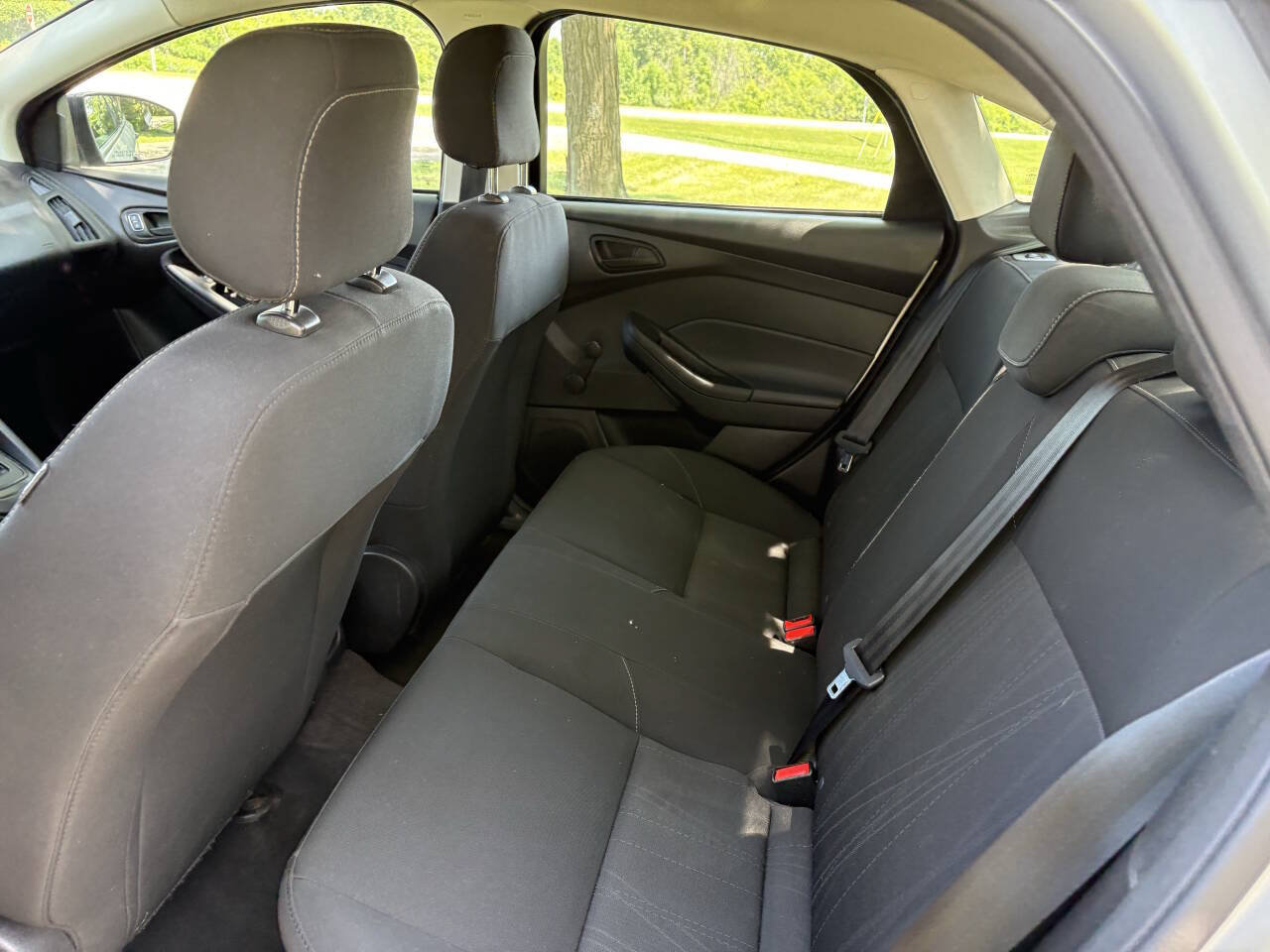 Used 2018 Ford Focus S FWD image 24