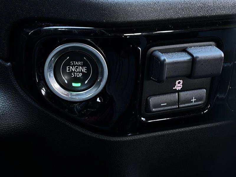 Used 2024 Chevrolet Silverado 3500 High Country image 24