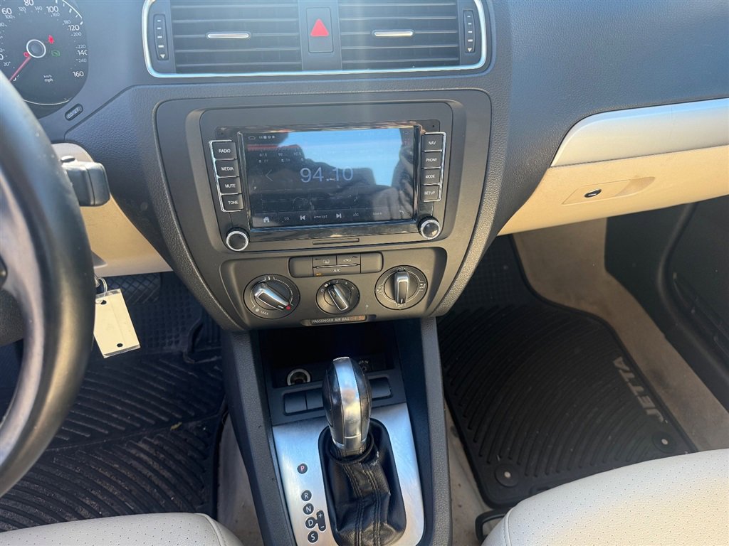 Used 2013 Volkswagen Jetta SE image 13