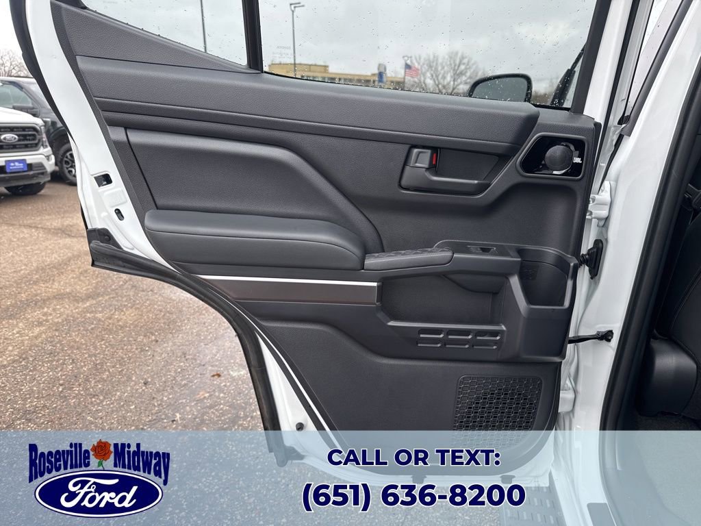 Used 2025 Toyota 4Runner TRD Off-Road Premium image 32