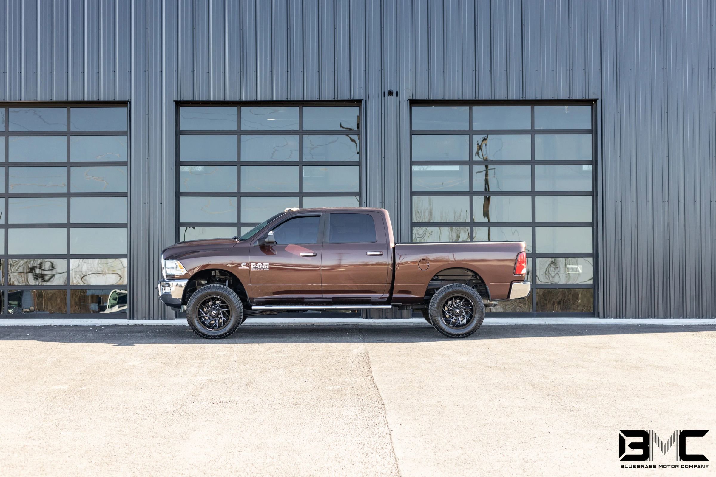 Used 2014 RAM 2500 SLT AWD/4WD image 1