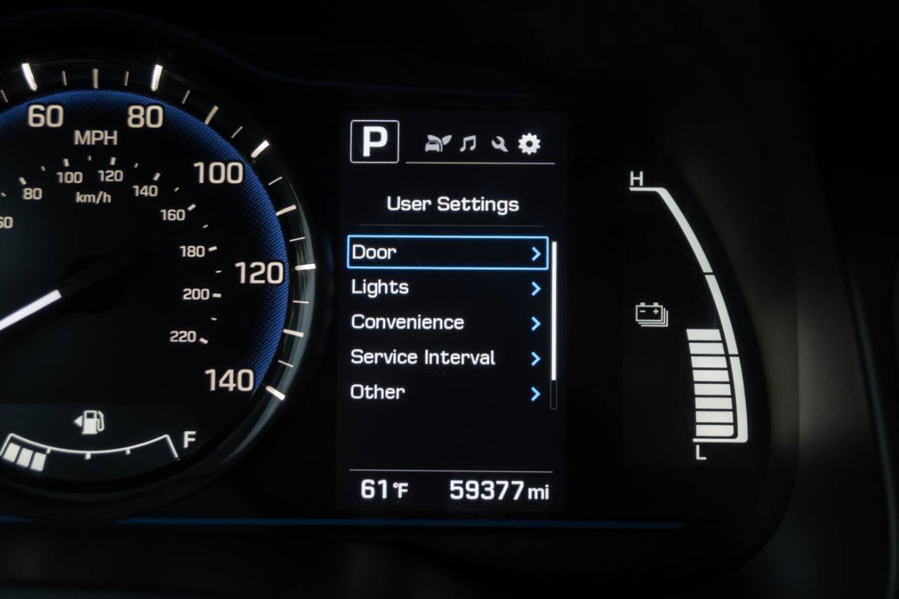 Used 2019 Hyundai Ioniq Blue FWD image 31
