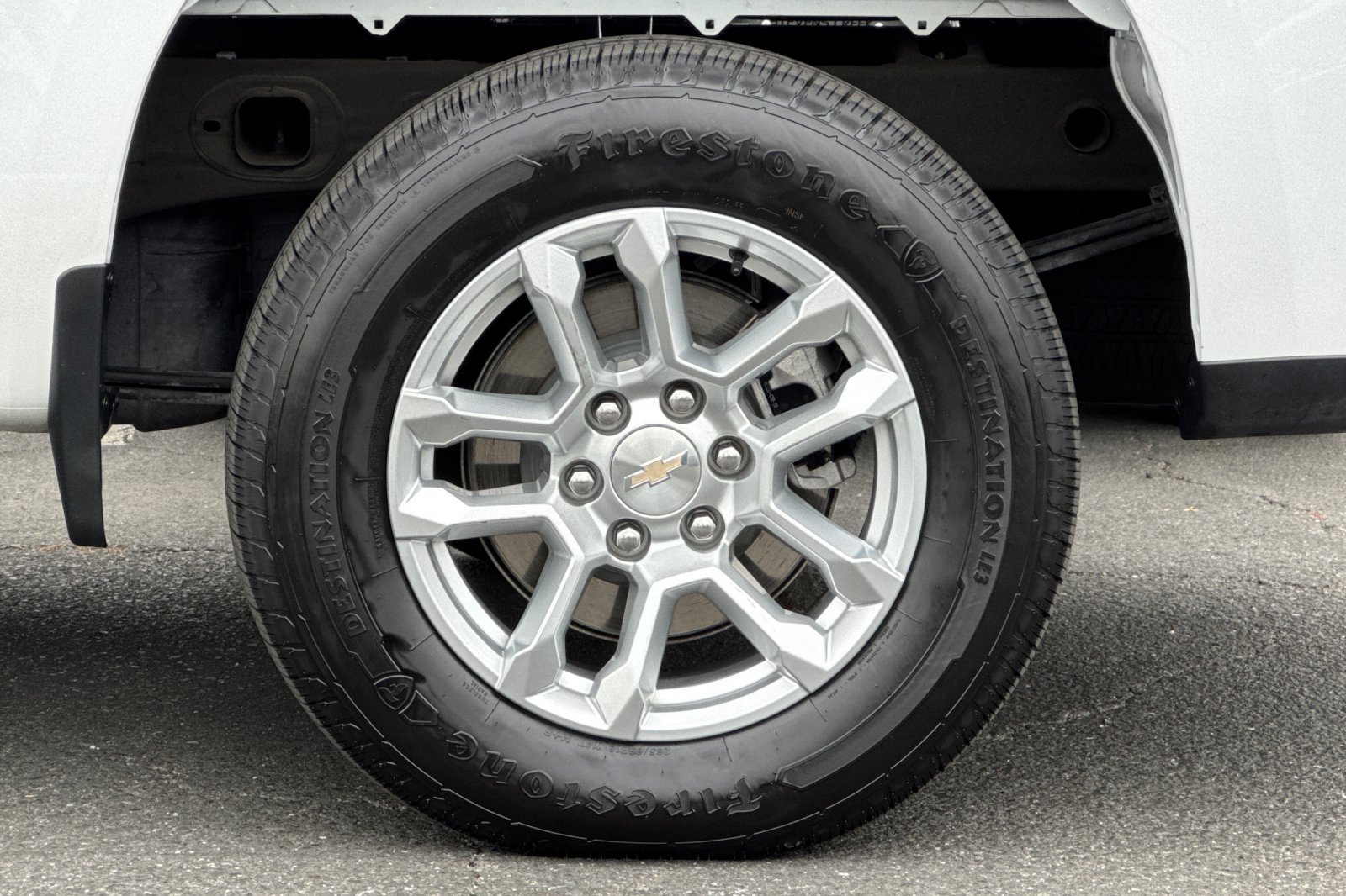 Used 2023 Chevrolet Silverado 1500 LT AWD/4WD image 42