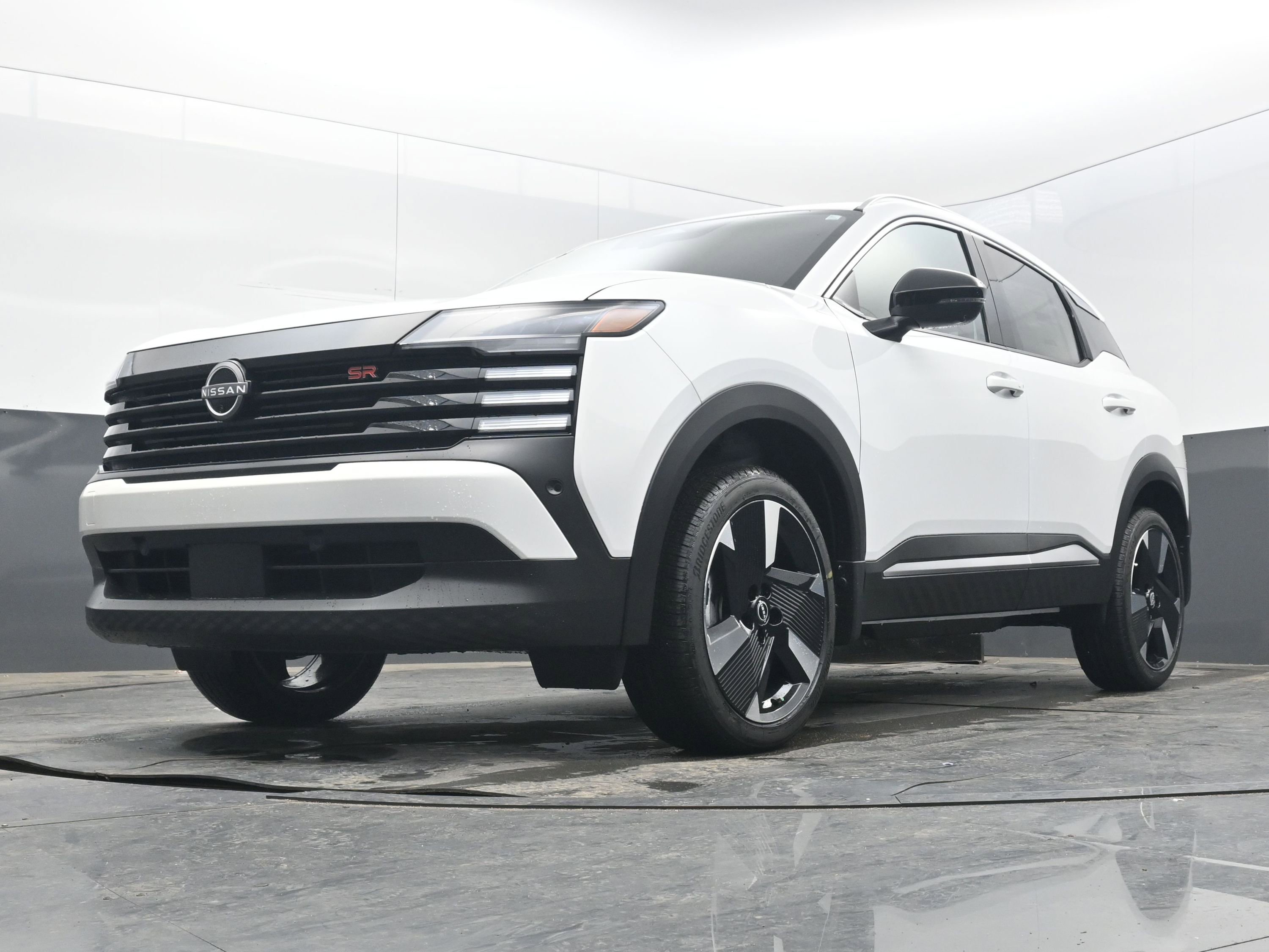 New 2026 Nissan Kicks SR w/ SR Premium Package image 25