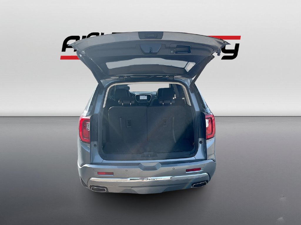 Used 2021 GMC Acadia Denali w/ Denali Technology Package FWD image 28