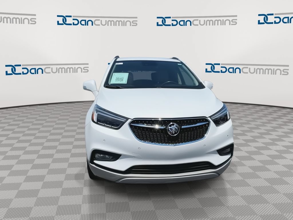 Used 2019 Buick Encore Essence w/ Experience Buick Package FWD image 3