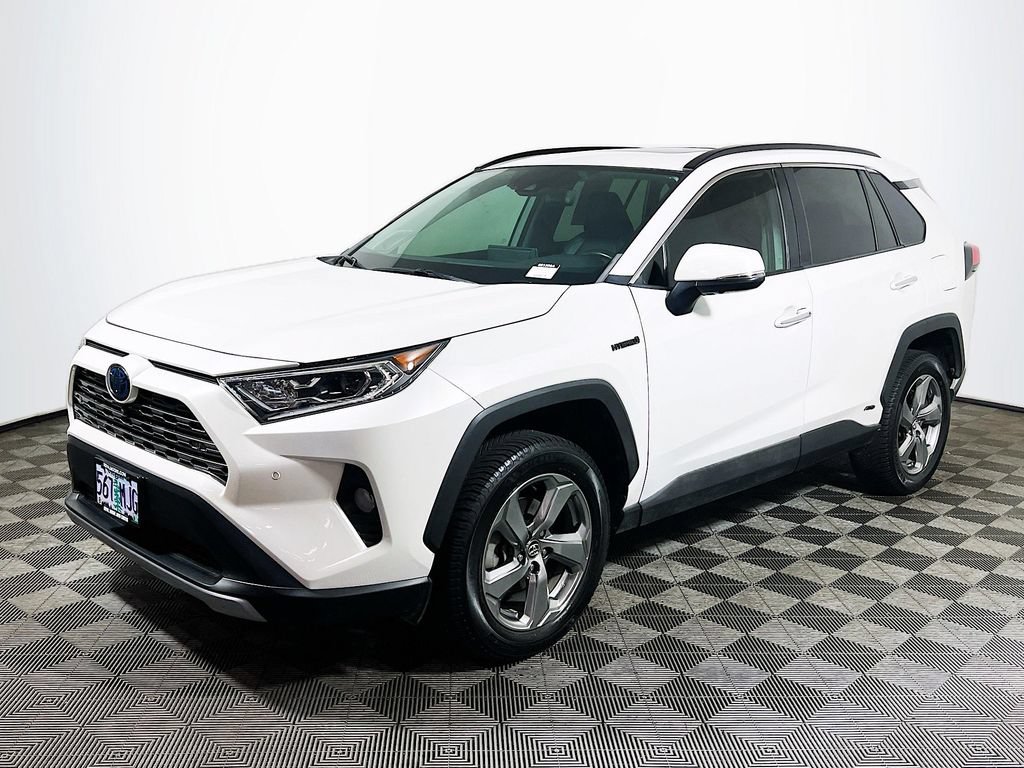Used 2020 Toyota RAV4 Limited AWD/4WD image 3