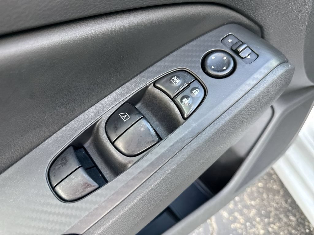Used 2024 Nissan Altima 2.5 S FWD image 13