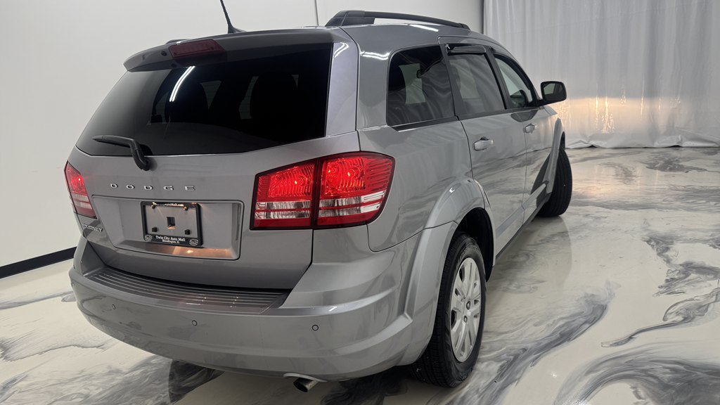 Used 2020 Dodge Journey SE w/ SE Popular Equipment Group FWD image 8