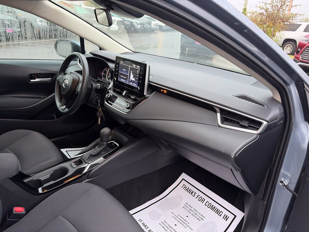 Used 2021 Toyota Corolla LE FWD image 12