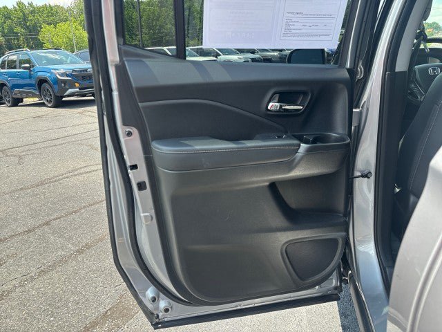 Used 2018 Honda Ridgeline RTL-T image 32
