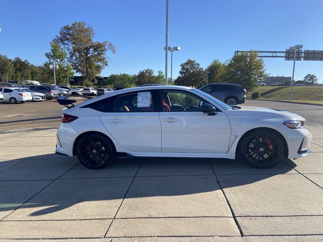 Used 2023 Honda Civic Type R image 10