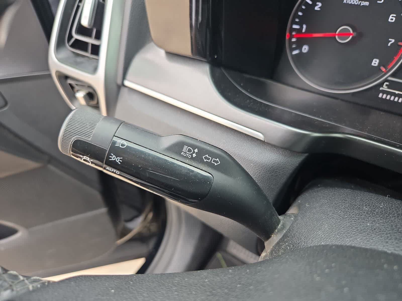 Used 2021 Kia Sorento S w/ Panoramic Sunroof Package FWD image 26